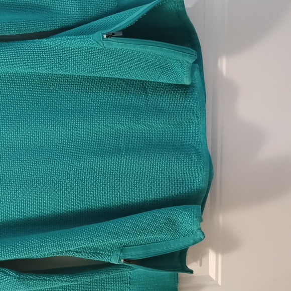 Sweater - Picture 5 of 6